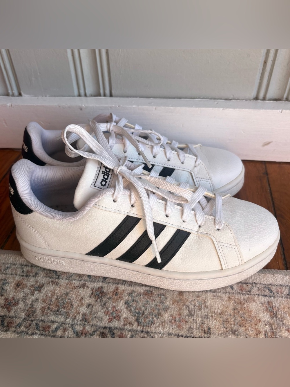 Women’s Size 7 Adidas Cloudfoam Comfort White Sneakers with Black Three Stripes